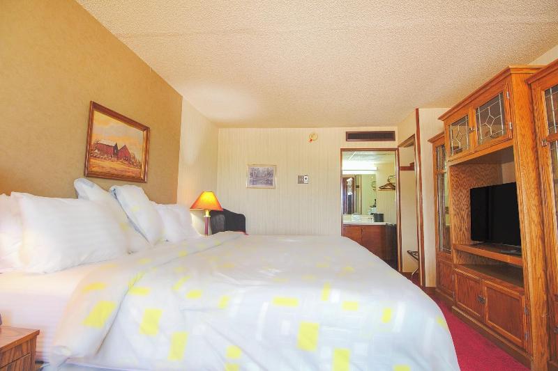 HomeTown Inn By OYO - Liberal, KS image
