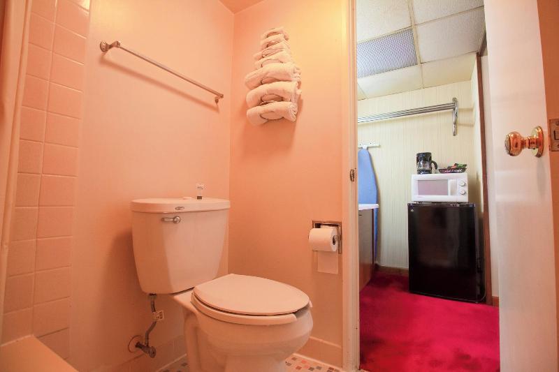 HomeTown Inn By OYO - Liberal, KS image