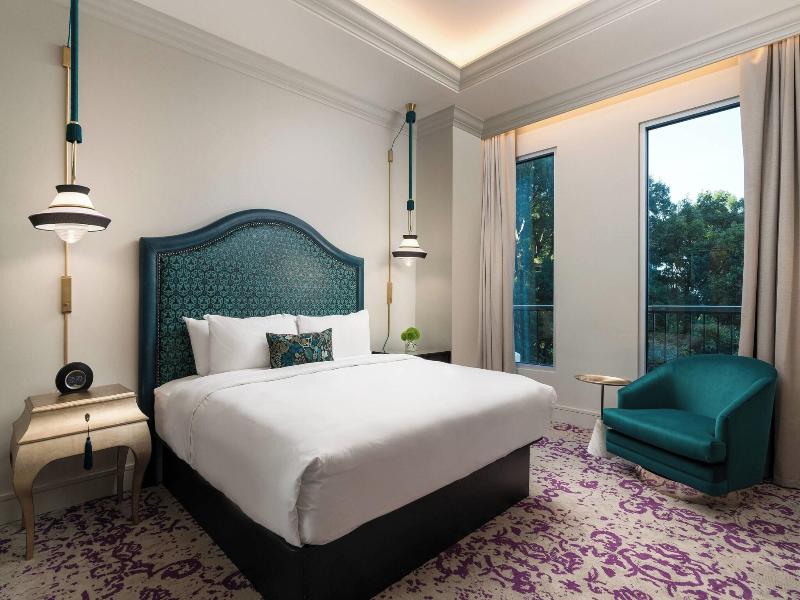 Grand Bohemian Hotel Charlotte,  Autograph Collect image