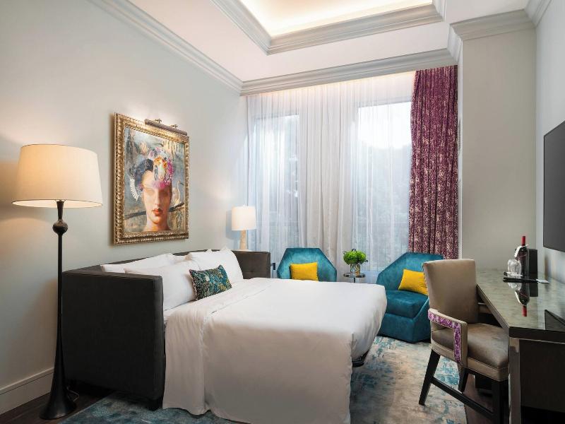 Grand Bohemian Hotel Charlotte,  Autograph Collect image