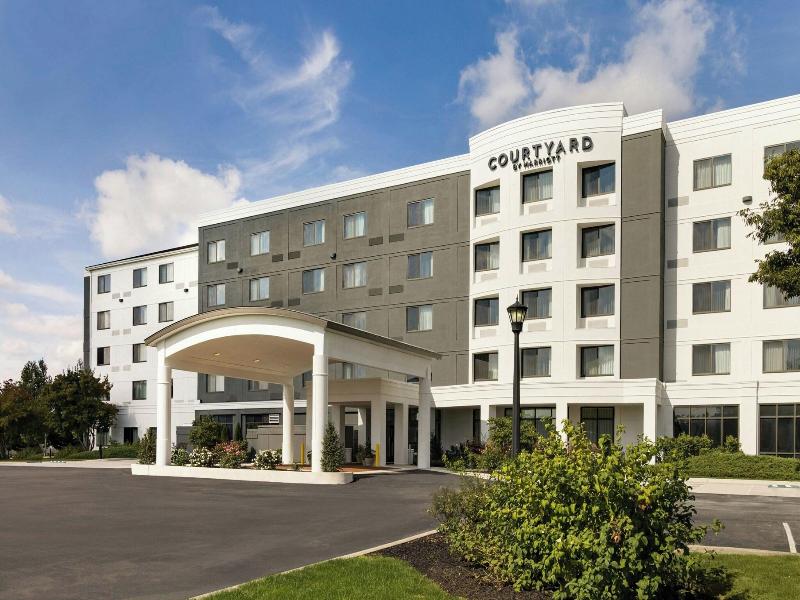 Courtyard By Marriott Lancaster image