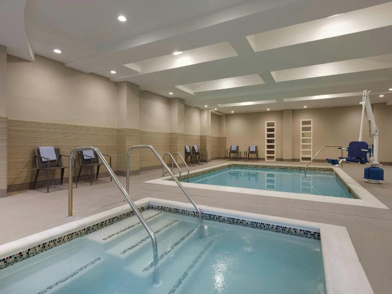Courtyard By Marriott Lancaster image