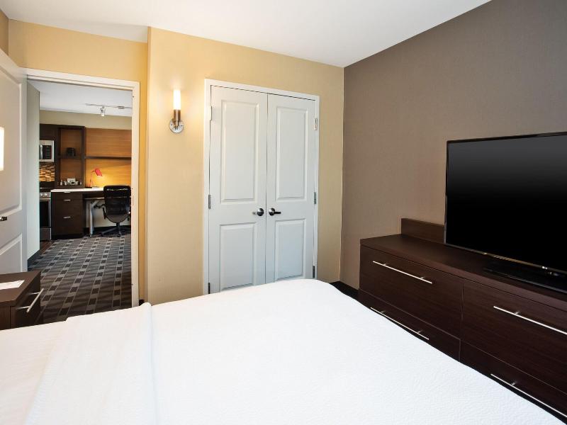 Towneplace Suites By Marriott Detroit Belleville image