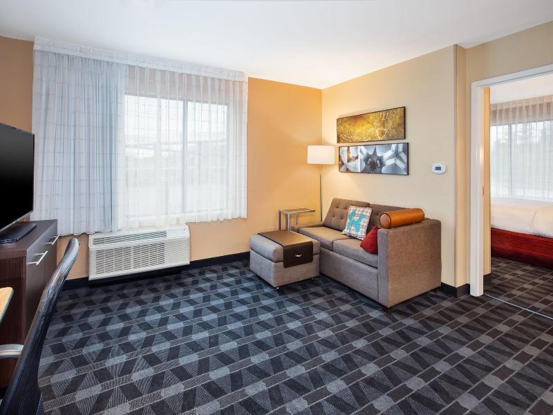 Towneplace Suites By Marriott Detroit Belleville image