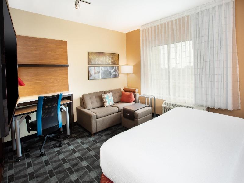 Towneplace Suites By Marriott Detroit Belleville image