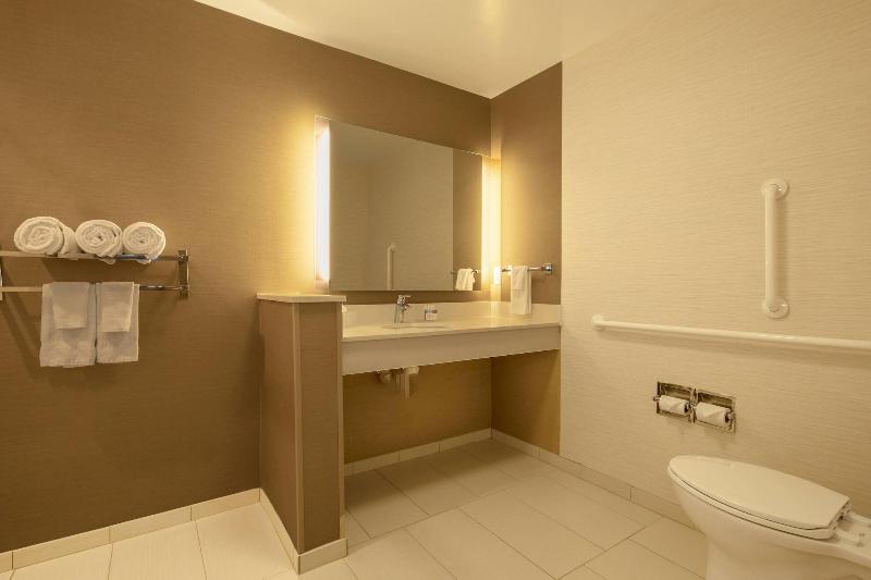 Fairfield Inn And Suites By Marriott Chillicothe image