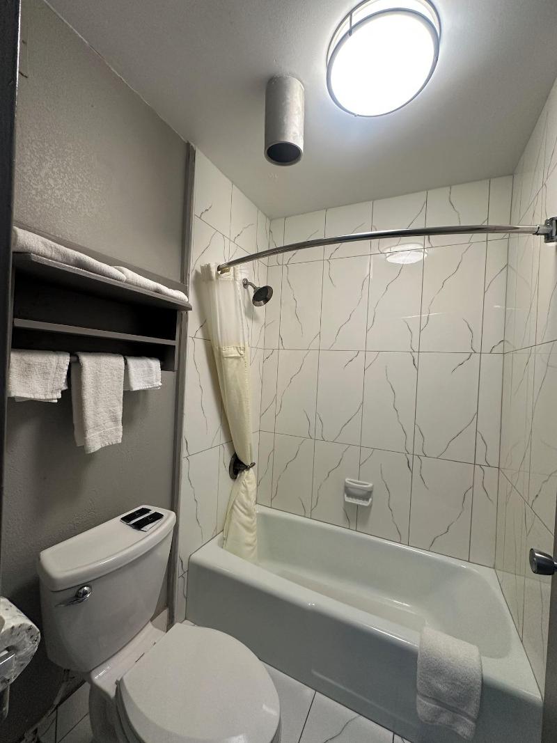 Executive Inn image