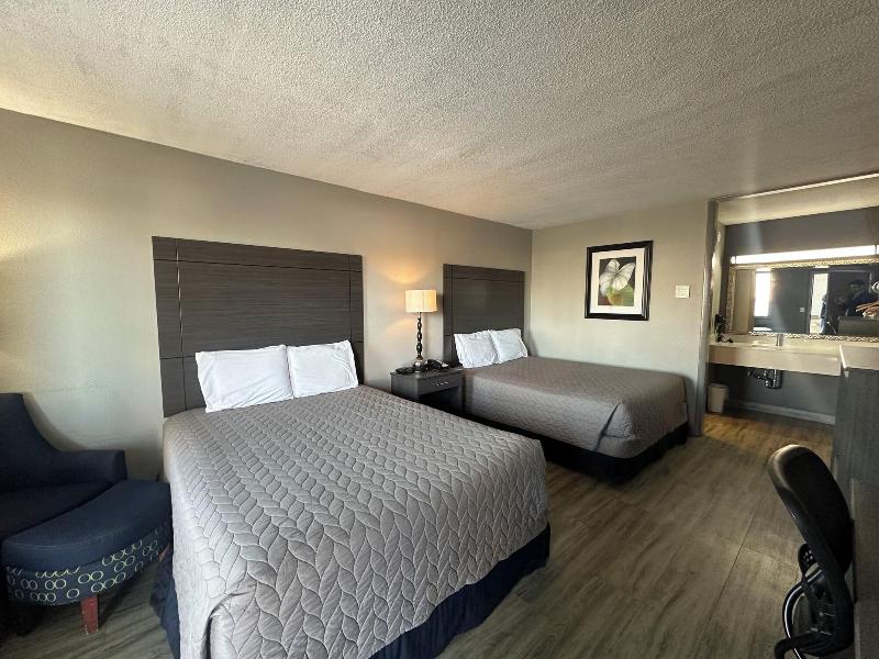 Executive Inn image