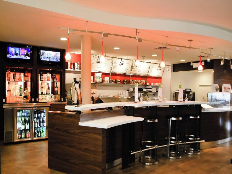 Courtyard By Marriott Salina