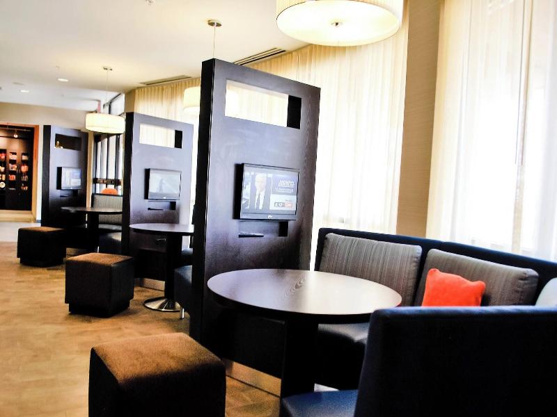 Courtyard By Marriott Salina