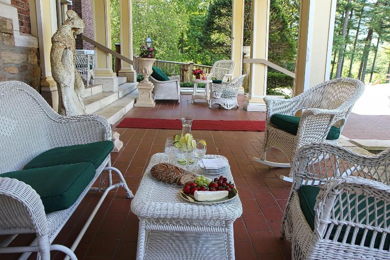 Wilburton Inn image
