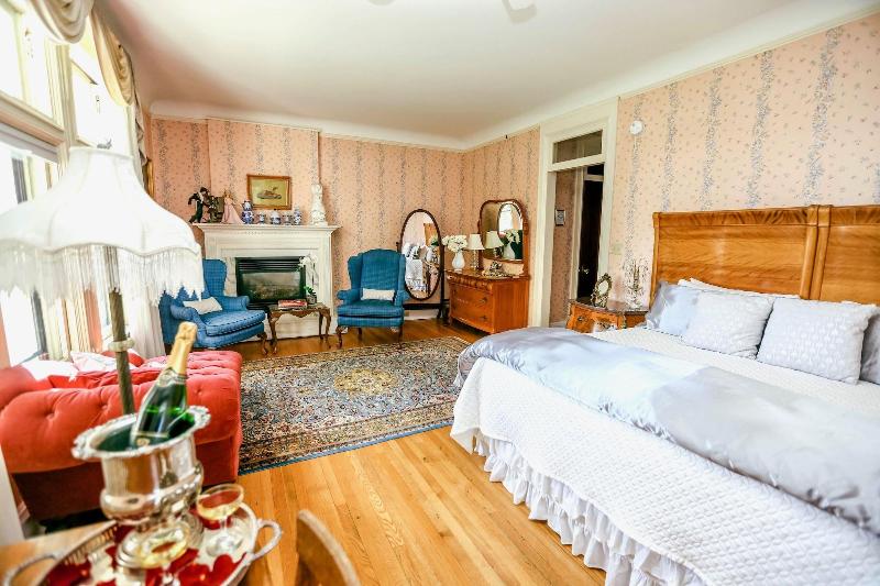 Wilburton Inn image
