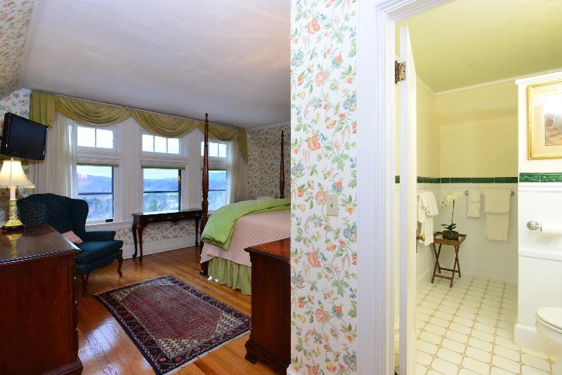 Wilburton Inn image
