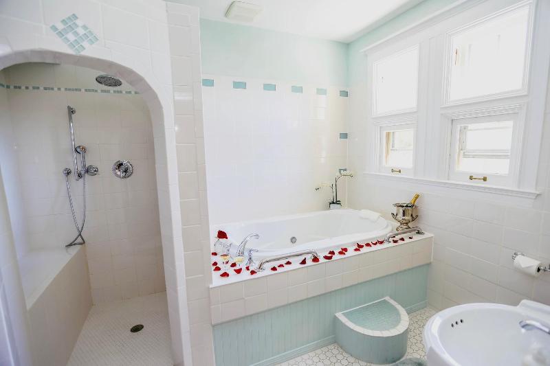 Wilburton Inn image