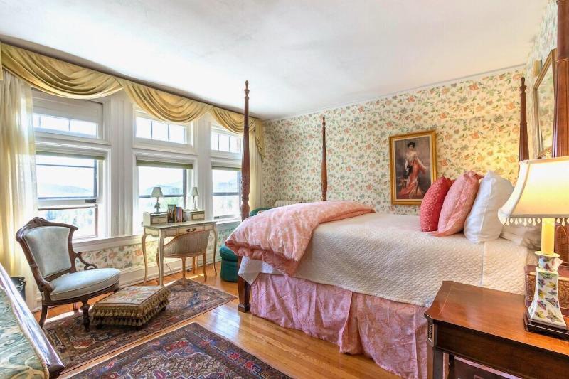 Wilburton Inn image