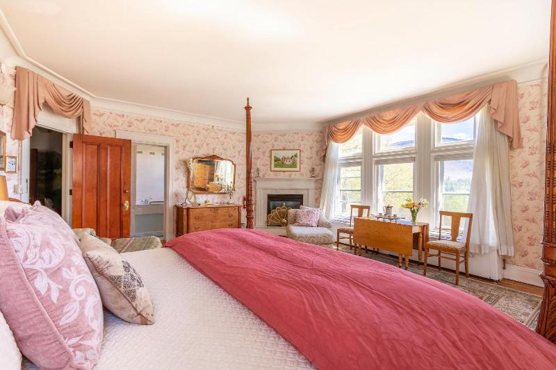 Wilburton Inn image