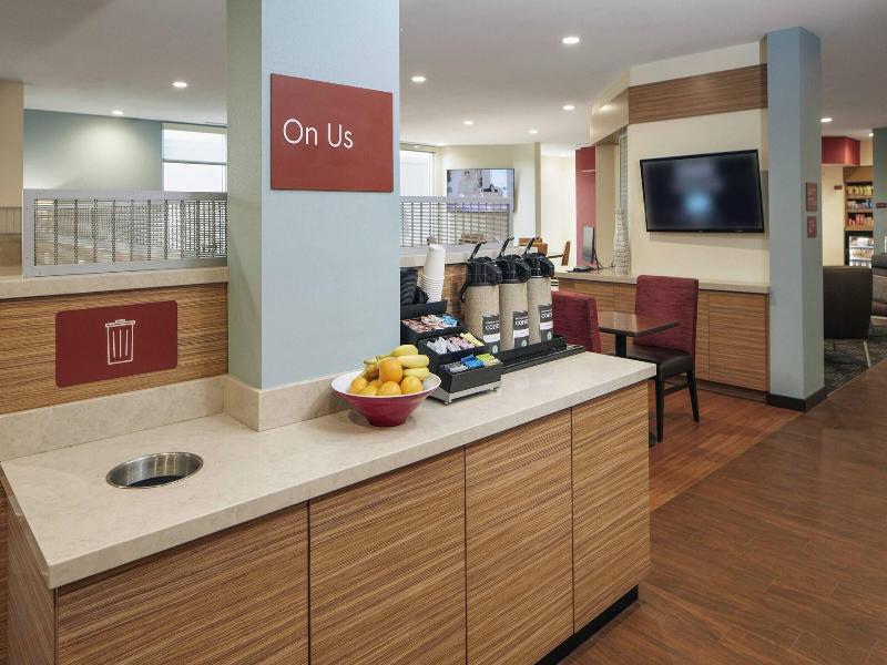 Towneplace Suites By Marriott Tampa South image