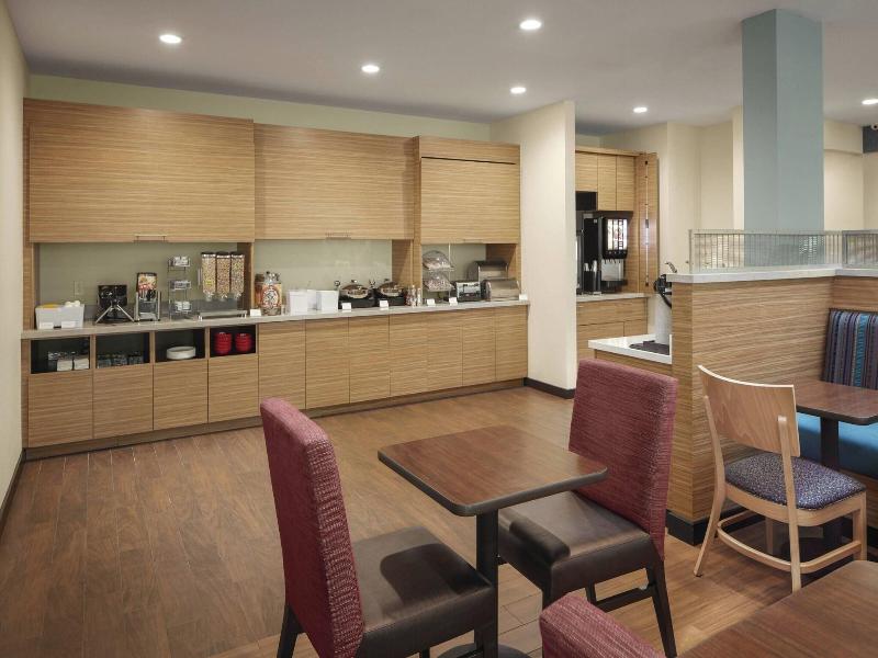 Towneplace Suites By Marriott Tampa South image