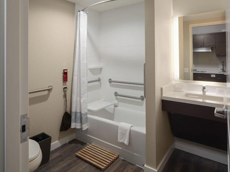 Towneplace Suites By Marriott Tampa South image