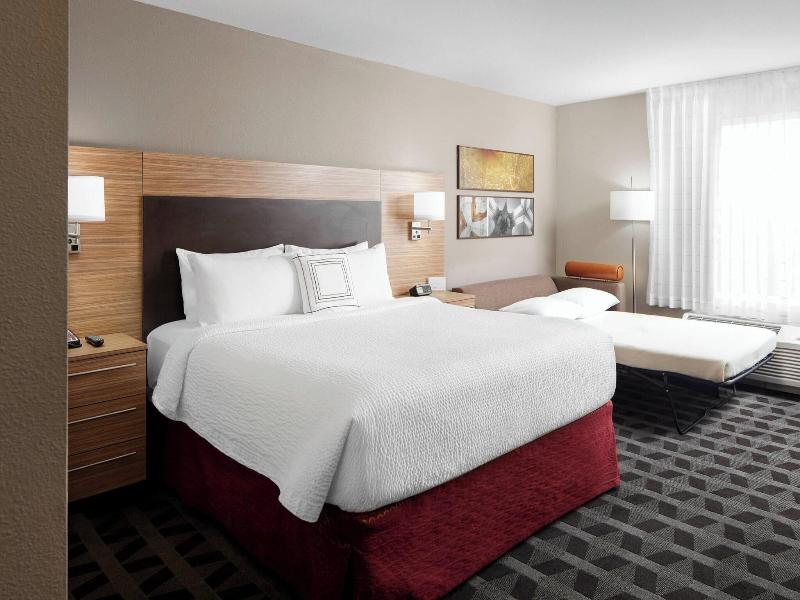 Towneplace Suites By Marriott Tampa South image