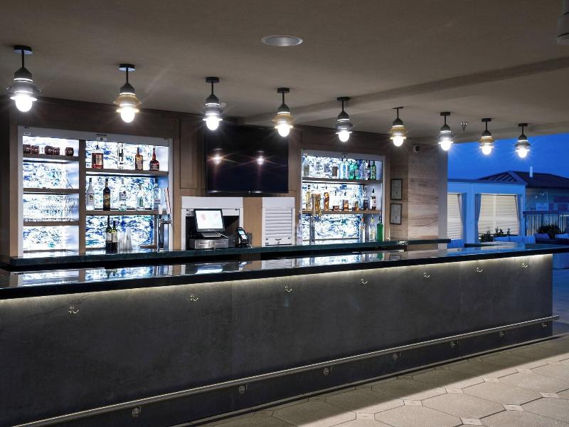 Courtyard By Marriott Hilton Head Island image