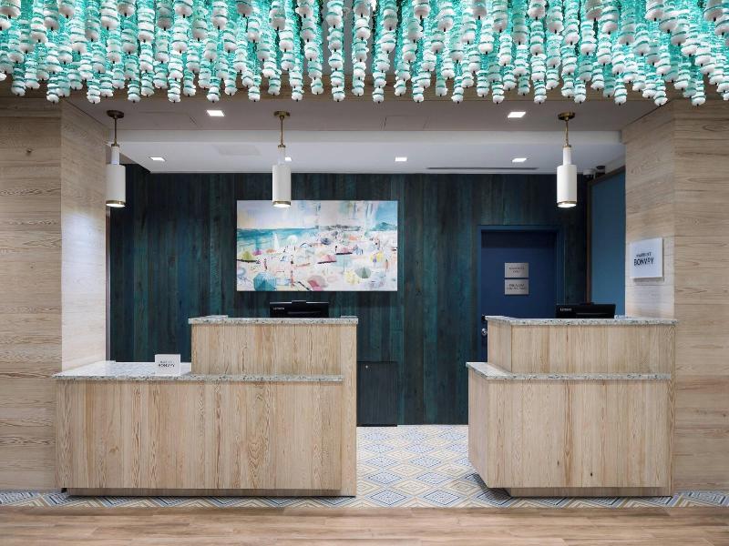 Courtyard By Marriott Hilton Head Island image