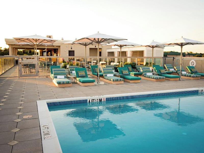 Courtyard By Marriott Hilton Head Island image