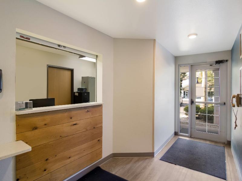 WoodSpring Suites Jacksonville I-295 East