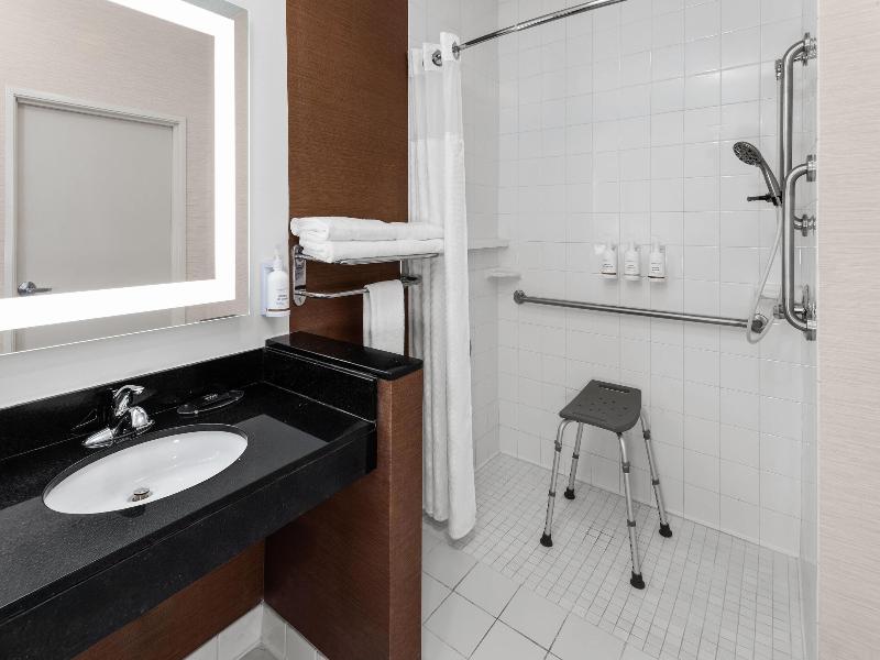 DOUBLE Accessible KING SIZE BED
