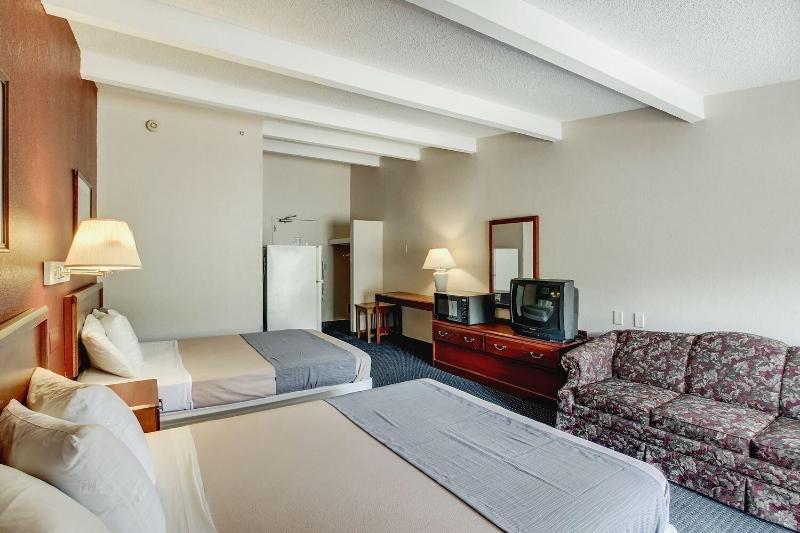 Red Carpet Inn image