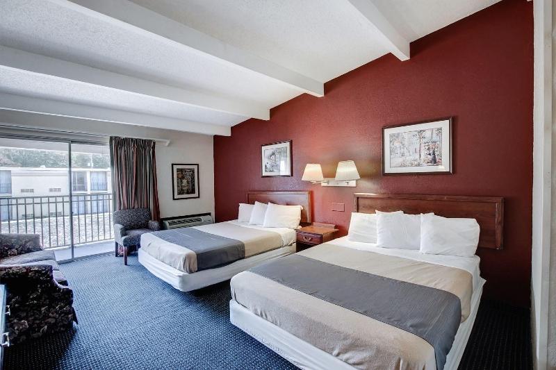 Red Carpet Inn image