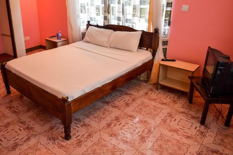 Platinum Hotel image