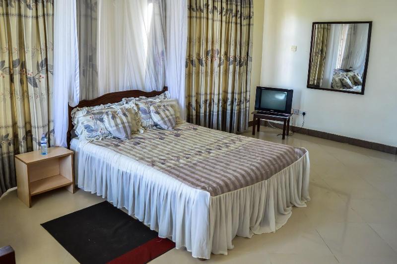 Platinum Hotel image