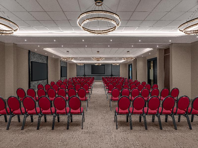 Crowne Plaza Dar Es Salaam, An Ihg Hotel image