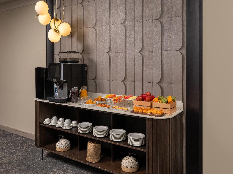 Crowne Plaza Dar Es Salaam, An Ihg Hotel image