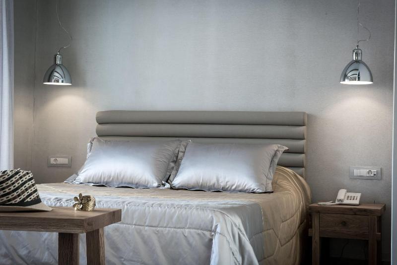 Omiros Boutique Hotel (Adults Only) image