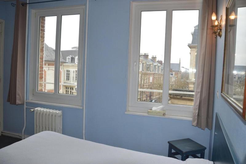 Hôtel Victor Hugo image