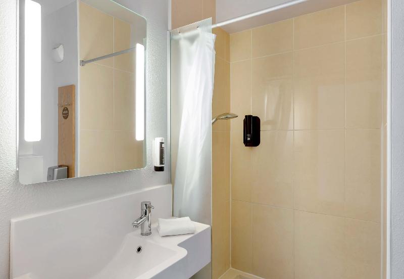 B&B HOTEL Dunkerque Centre Gare image