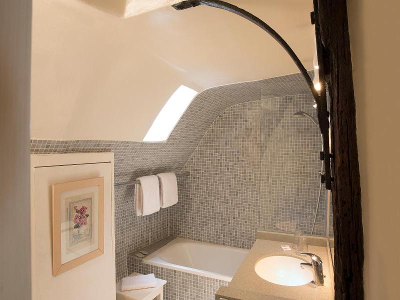 Hotel Du Cygne image