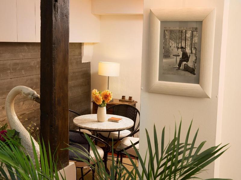 Hotel Du Cygne image