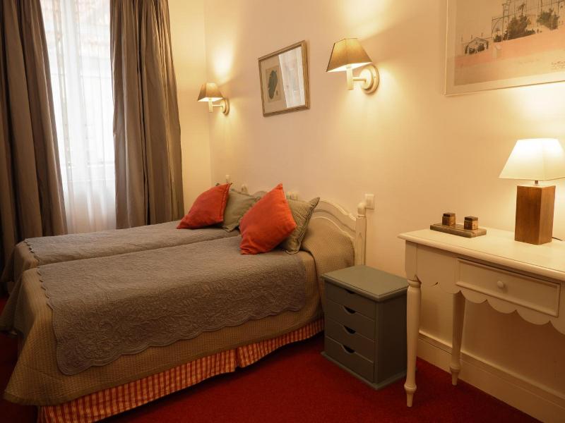 Hotel Du Cygne image