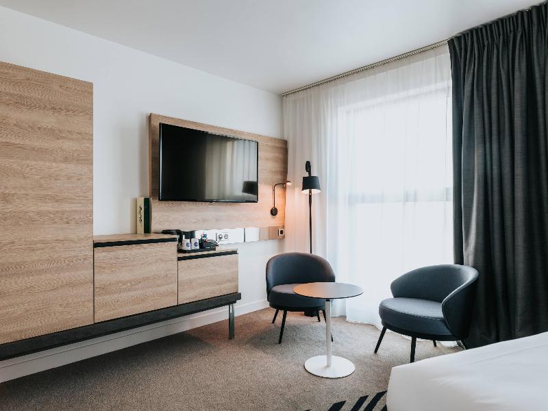 Novotel Angers Centre Gare image