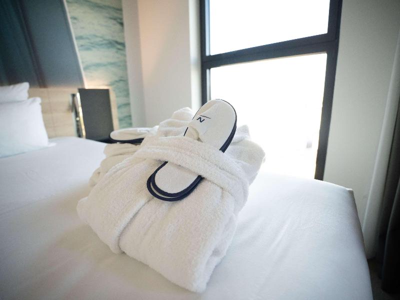 Novotel Angers Centre Gare image
