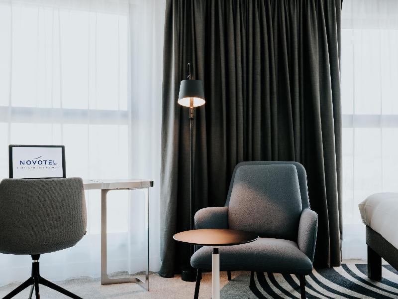 Novotel Angers Centre Gare image