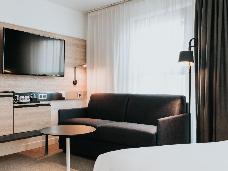 Novotel Angers Centre Gare image