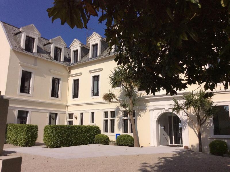 Hôtel de France image