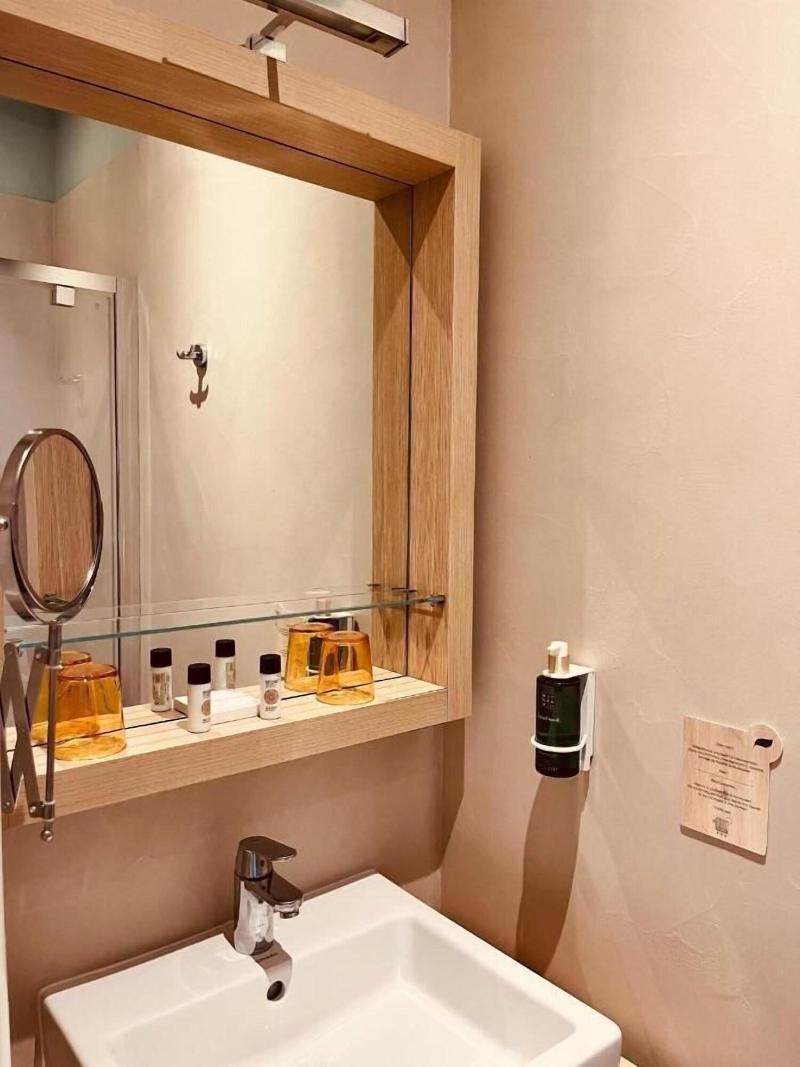 Hotel De Londres image