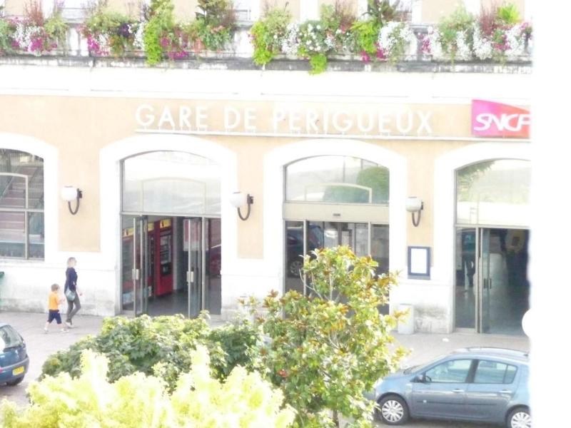 Hotel De La Gare image