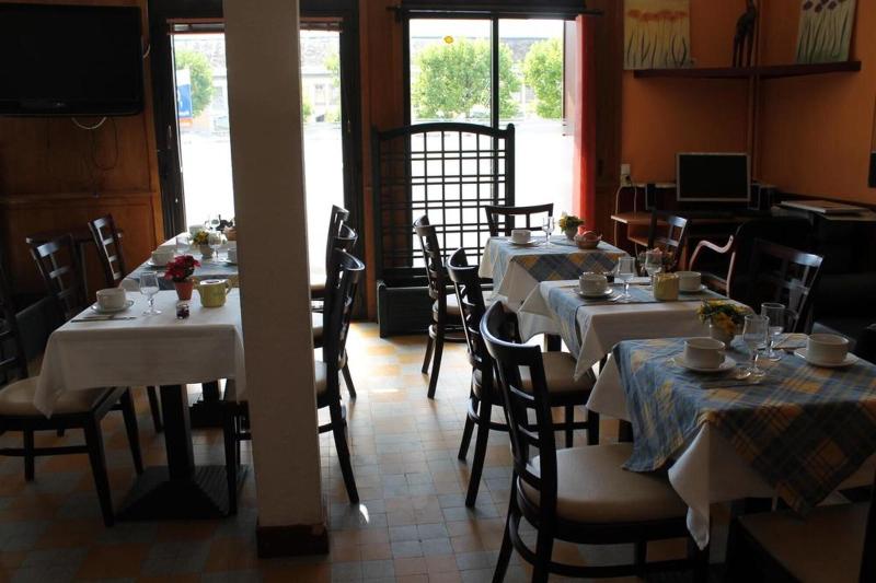 Hotel De La Gare image