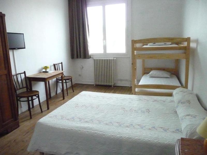 Hotel De La Gare image
